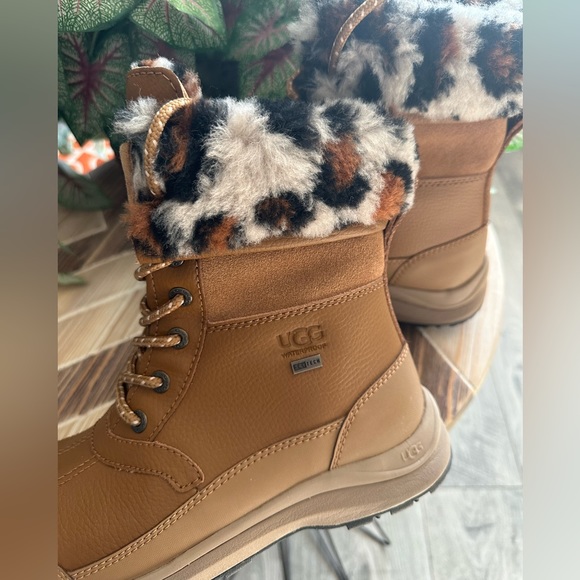Rare 🔥 and Excellent Condition UGG Adirondack Leopard Cuff Boots - Picture 9 of 11